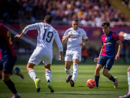 Real Madrid é favorito no primeiro El Clásico da temporada