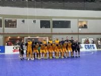 Equipe do JEC/Krona Futsal (SC) que jogou ontem na arena em Maracaju