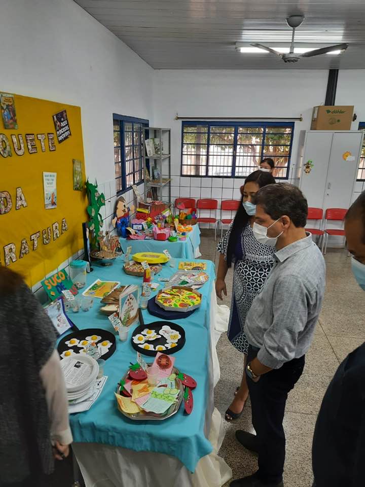 A secretaria de educação Carolina Souza esteve no evento com o prefeito Marcos Calderan -Foto Assessoria
