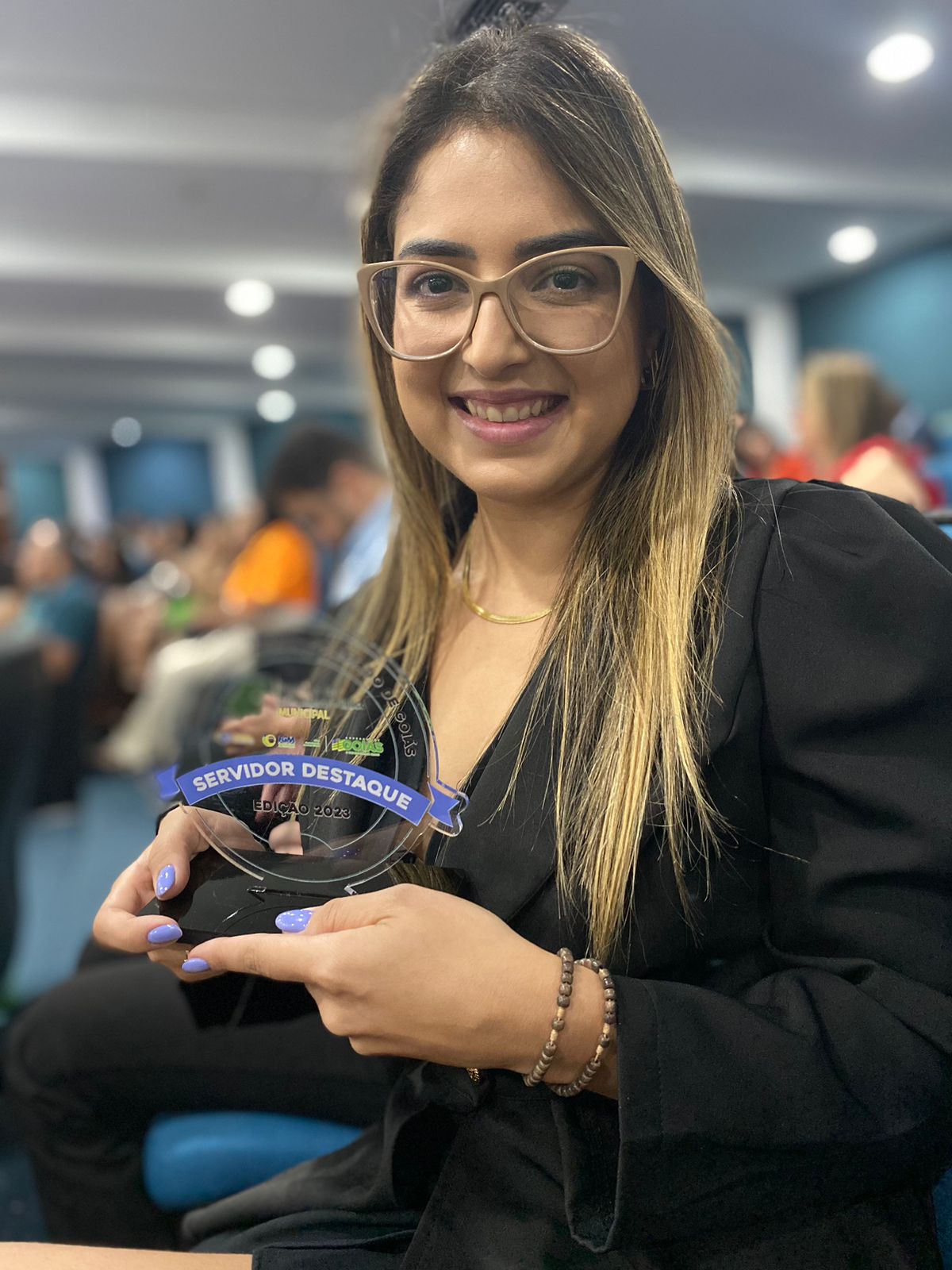 A procuradora do município de Chapadão do Céu GO ganhou prêmio de Servidor Destaque 2023  - Foto Assesoria