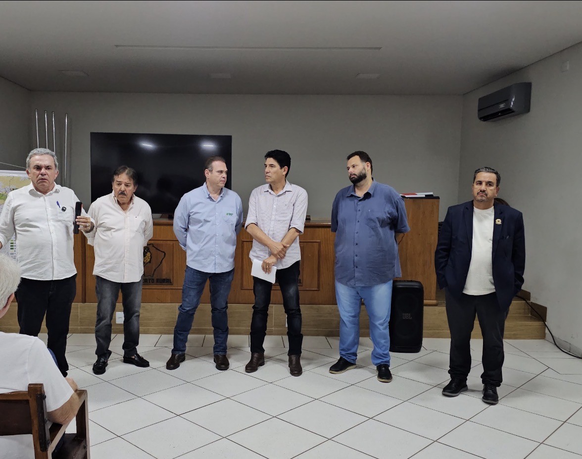 Deputado federal Vander Loubet durante o encontro (Foto assessoria)