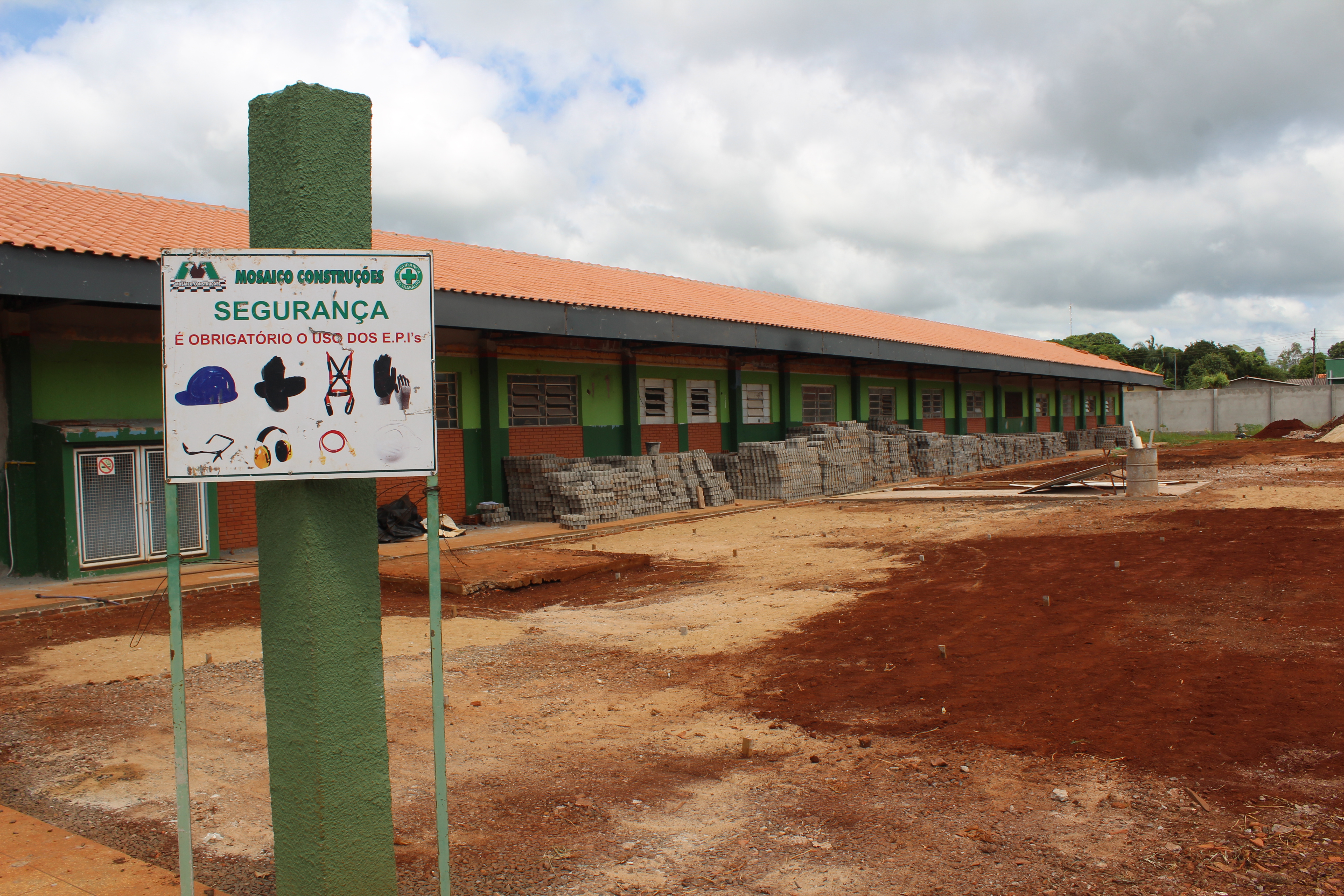 Escola tem previsão de estar pronta já no mês de março 2022. Foto Hosana de Lourdes