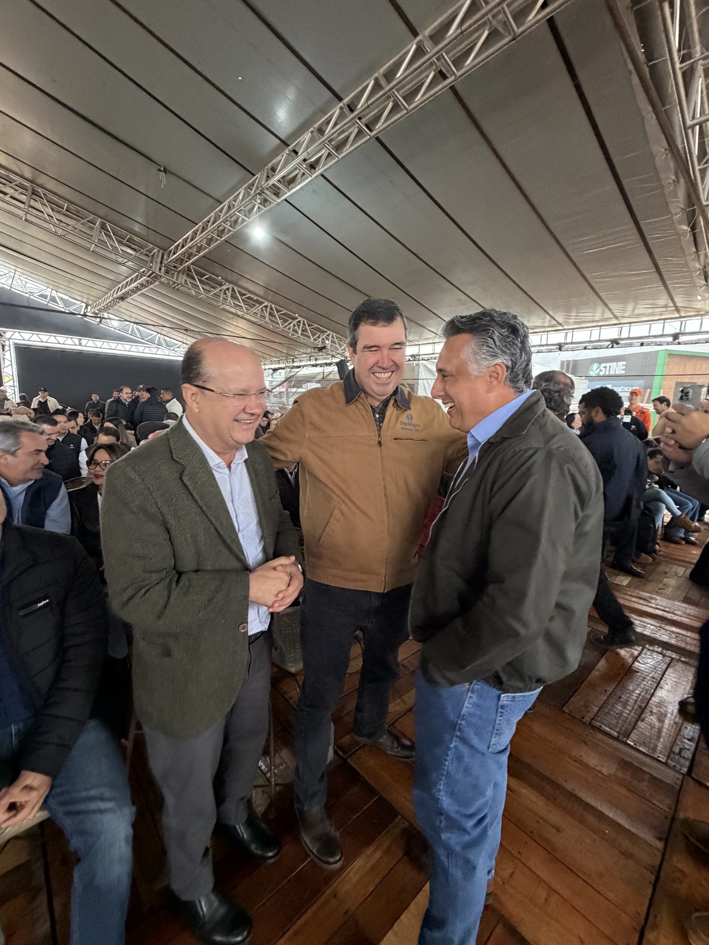 Com vice governador Barbosinha e o governador Eduardo Riedel   (Hosana de Lourdes)