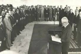 Ernesto Geisel assinou em 11 de outubro de 1977 a Lei Complementar nº 31, que decretou desmembramento de MT e criou MS. (GE)