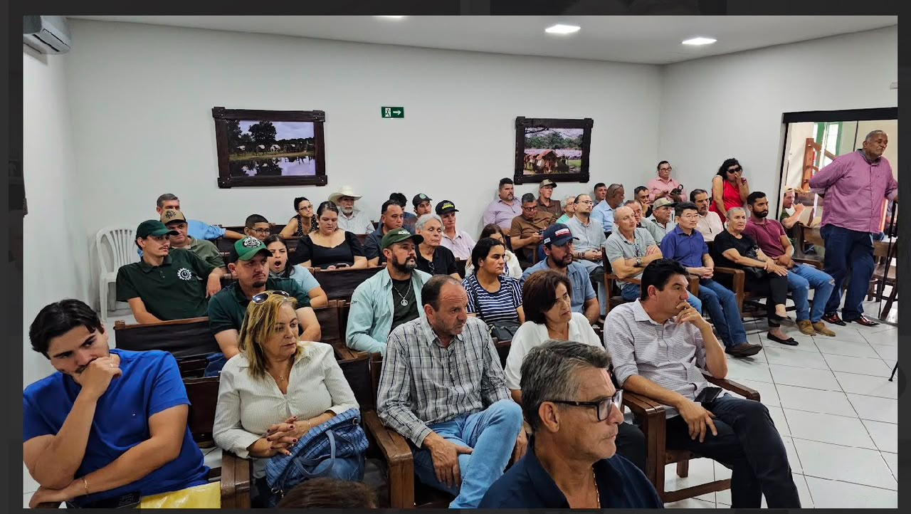 Produtores presente no encontro em Miranda (fotot Assessoria)