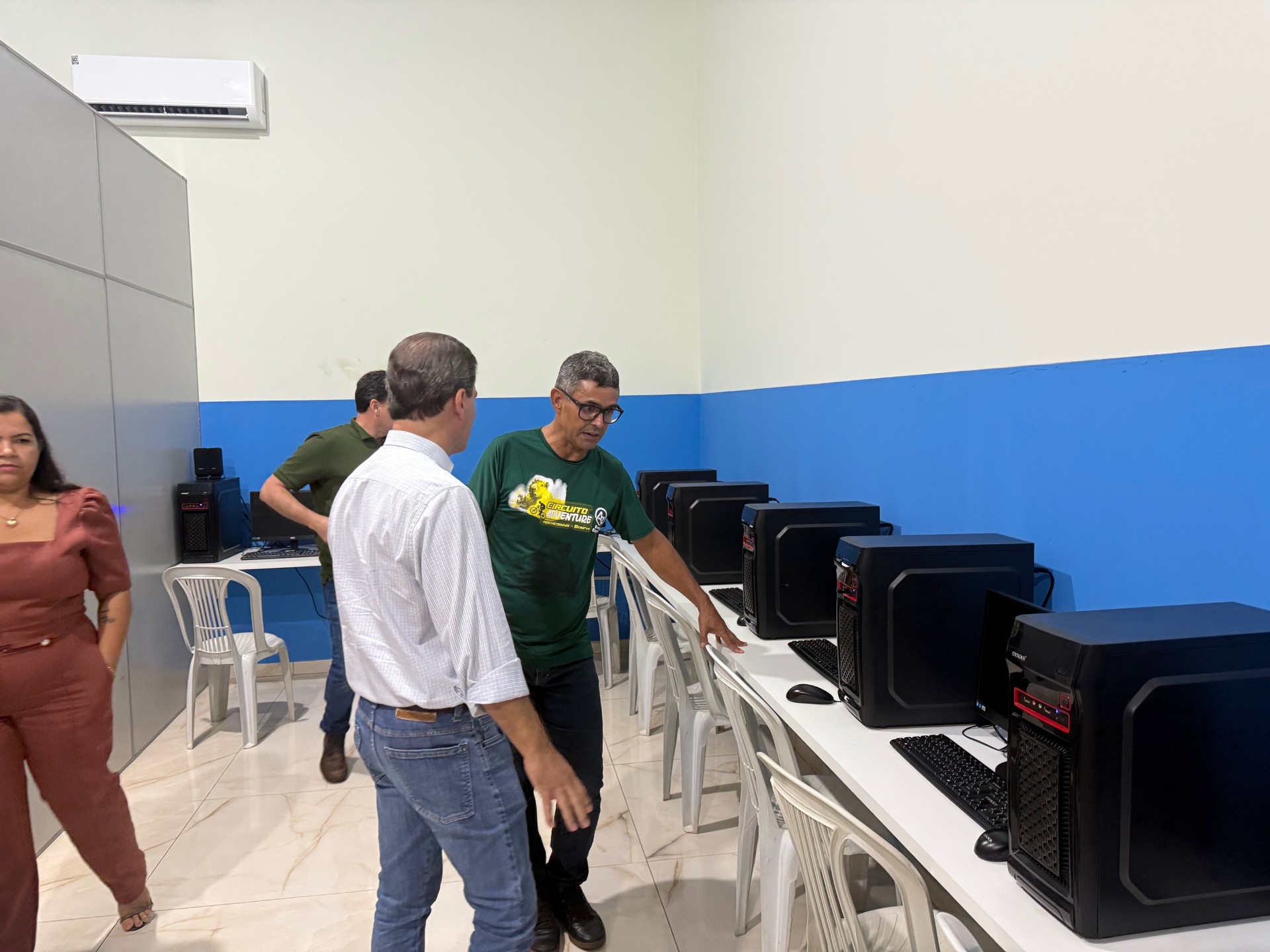 Alunos terão aula de computação gratuita (Foto Hosana de Lourdes)