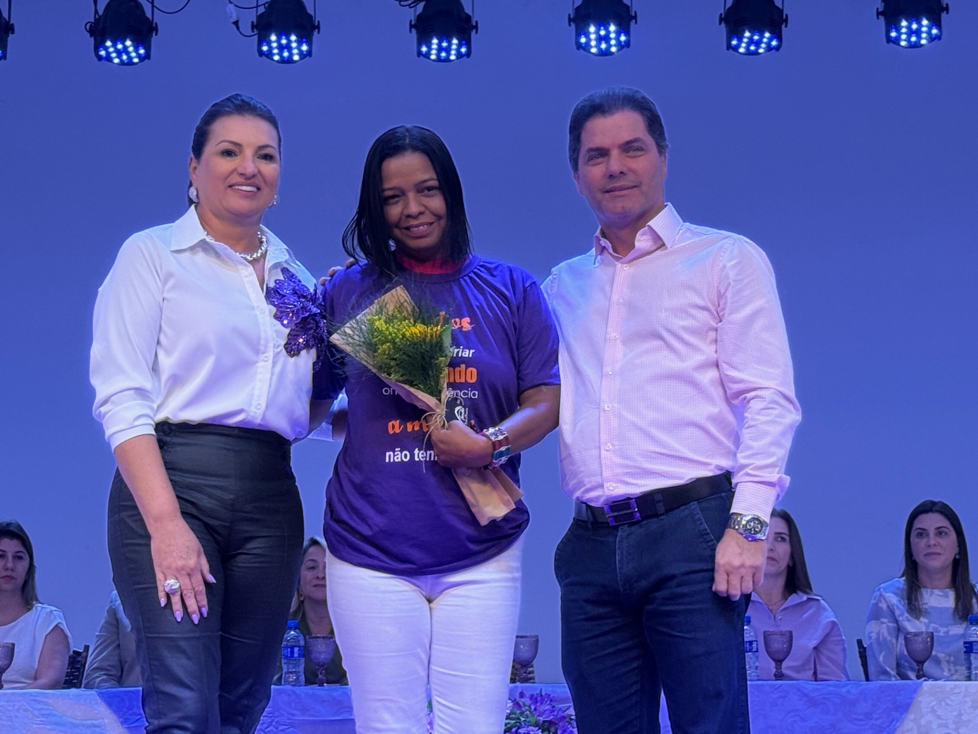 Primeira dama Meire, vitima de tentativa de feminicídio Delaine e prefeito Marcos Calderan (Hosana de Lourdes)