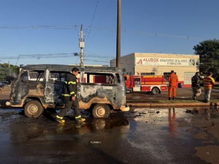 o veiculo pegou fogo logo após a saída do Posto de Combustível