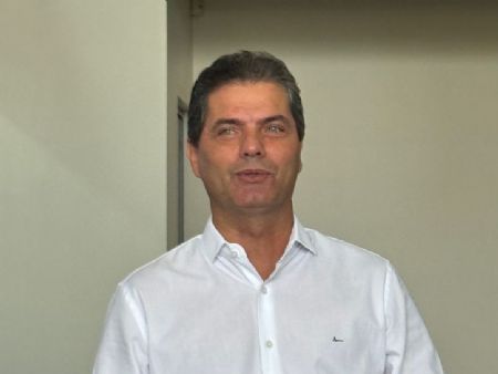 O prefeito Marcos Calderan é o líder na primeira pesquisa registrada