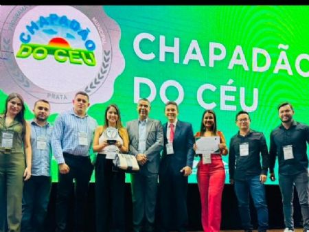 Equipe de Chapadão do Céu representou o prefeito em Goiânia no encontro de gestores