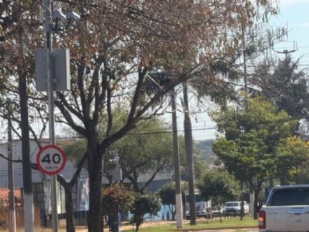 Radar instalado na Avenida Mario Correa em Maracaju