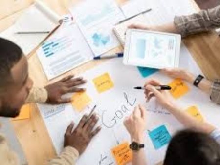 Planejamento e comunicação ajudam empresas a evitar prejuízos no fim do ano, dizem especialistas