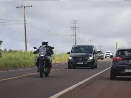 Polícia Militar e PRF fizeram escola de músicos nesta manhã (Foto: Osmar Veiga)