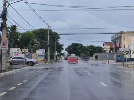 Chuva volta a Campo Grande com alerta de tempestade e ventos de até 60 km/h