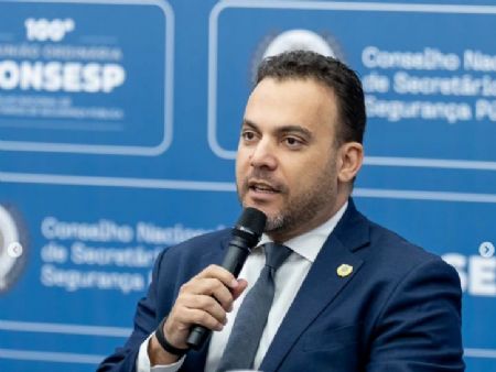 Crédito: Telmo Ximenes/iLab-Segurança 2026 Legenda: O Delegado Thiago Costa, Secretário-Executivo do Conselho Nacional de Secretários de Segurança Pública (Consesp), defende a integração de fontes alternativas de financiamento para cidades inteligentes du