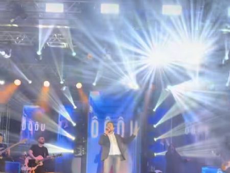 Cantor Luciano fez show gospel em Chapadão do Sul