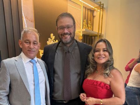 O casal empreendedor com juiz da comarca de Maracaju Raul Ignatius