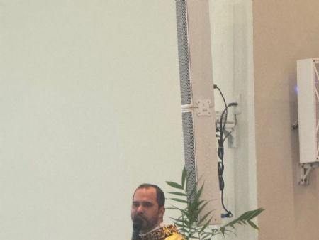 Padre  Leonardo durante a homilia