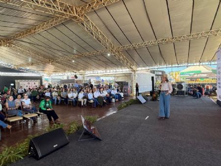 Mônica Riedel palestrando no Showtec