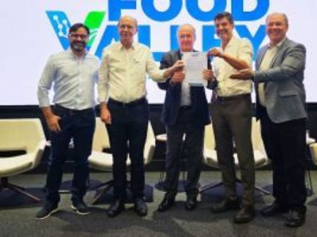 UFPR e Sistema Ocepar firmam parceria para impulsionar inovação agroindustrial no Paraná