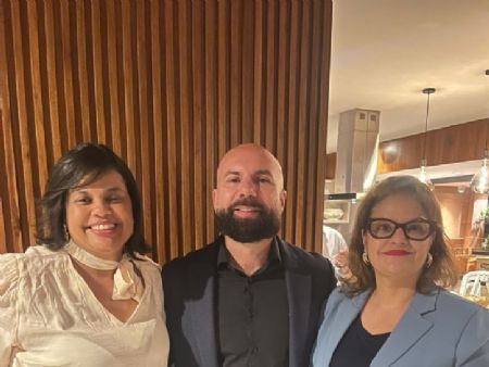 Secretaria de assistencia do Estado Patricia Cozzolino e Dr Anderson adjunto da Sead