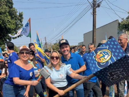 deputada estadual Lia Nogueira, prefeito Marcos Calderan, primeira dama Meire em Maracaju