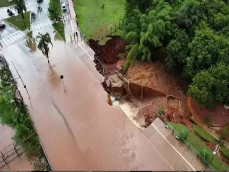 Prefeitura e UFMS firmam acordo de 5 anos para desassorear Lago do Amor