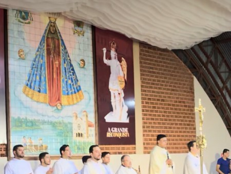 Missa celebrada as 05h e 30min de hoje