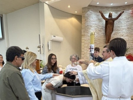 35 adultos batizados na igreja católica em Maracaju