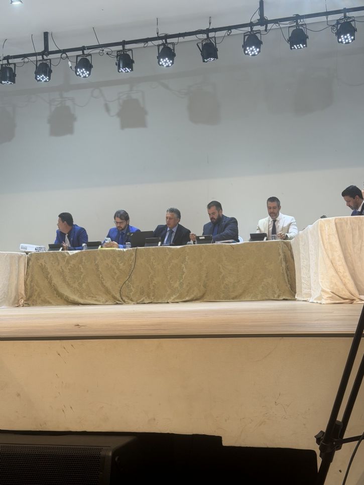 A sessão ordinária é realizadas nas manhãs de segunda-feira Maracaju