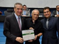 Jota Menon  em 2019 recebeu I Prêmio Assembleia Legislativa de Mato Grosso do Sul de Jornalismo: a forma com que o deputado estadual Paulo Corrêa e do deputado Marçal Filho