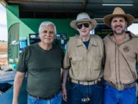 Daniel Donald, um dos principais representantes da modalidade no país, e o grande amigo Cordon