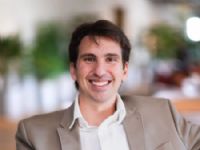 Kenneth Corrêa é um especialista de ponta em Transformação Organizacional através de Tecnologias Emergentes