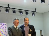 entrega da Comenda João Pedro Fernandes ao secretário Rafael Jara