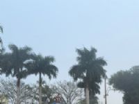 Clima ameno dia cinzento em Maracaju
