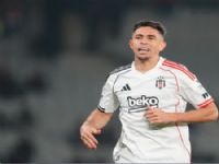 Gabriel Paulista desembarca em São Paulo para assinar com Corinthians