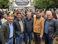 Rener Barbosa presidente da câmara, produtor rural Valdenir Portela, Deputado estadual Paulo Correa e o govenador Eduardo Riedel, e o produtor rural Irineu Buzatto