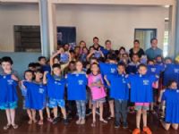 prefeito Marcos Calderan e vereadores durante a entrega